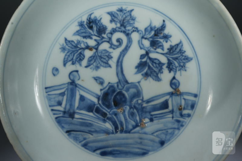 明 青花花卉盘 - 图2